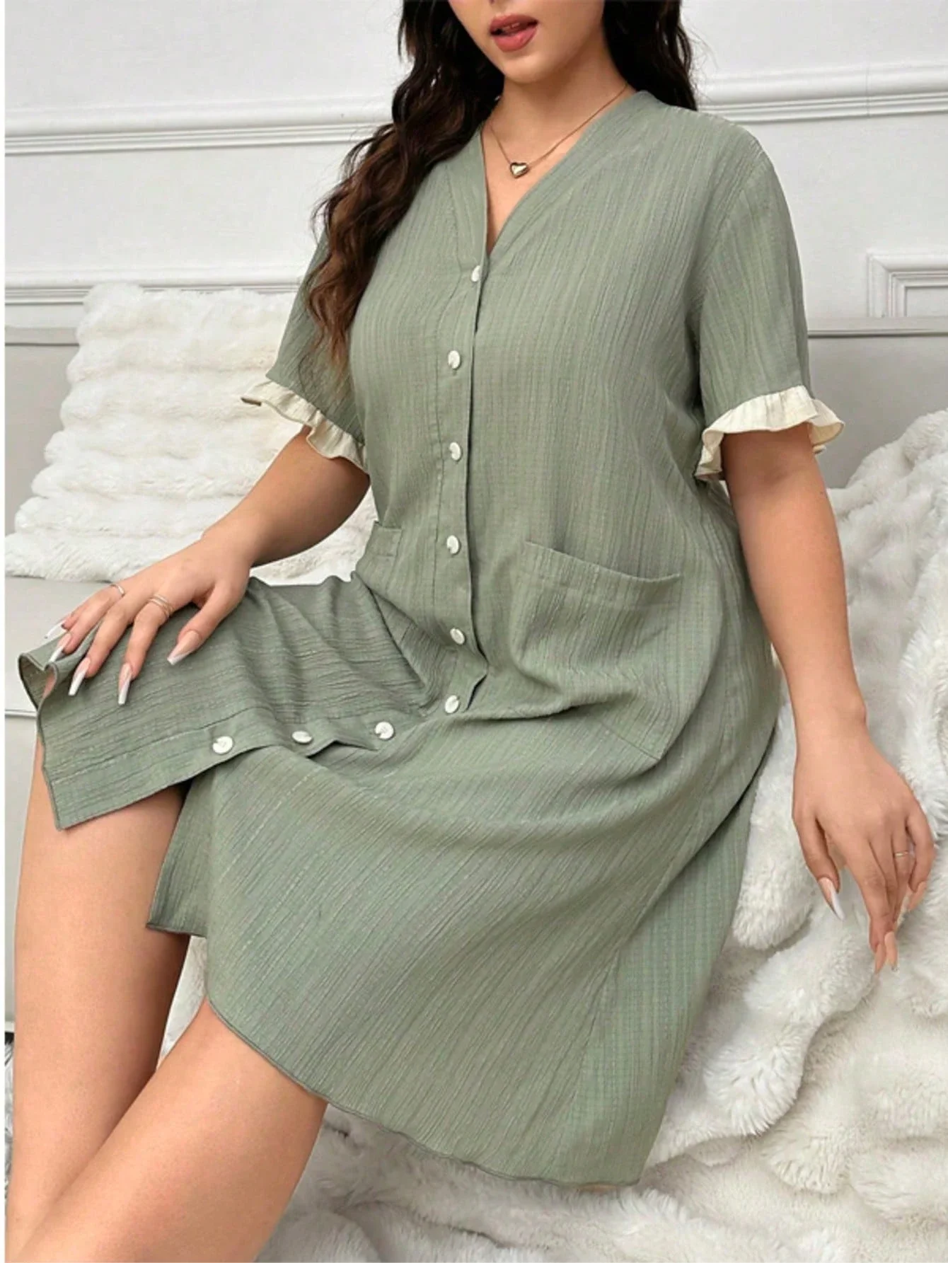 Women V-Neck Button Front Loose Nightgown Dress With Pockets Summer Sleepwear
Women V-Neck Button Front Loose Nightgown Dress With Pockets Summer Sleepwear