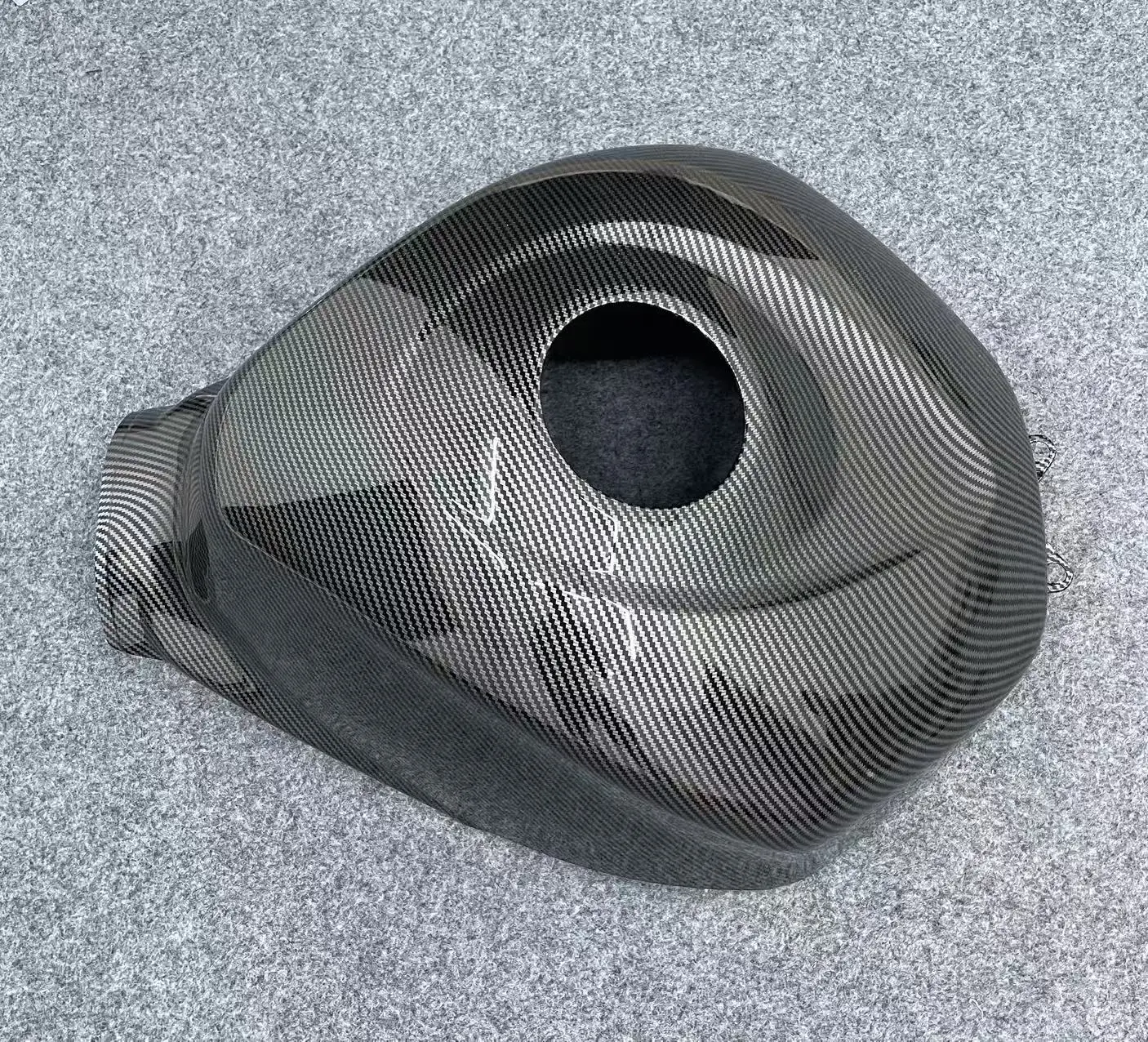 ABS motorcycle fairings are suitable for GSXR1000 GSX1000R K5 large R fuel tank covers 05 06 2005 2006 carbon fiber paint
ABS motorcycle fairings are suitable for GSXR1000 GSX1000R K5 large R fuel tank covers 05 06 2005 2006 carbon fiber paint