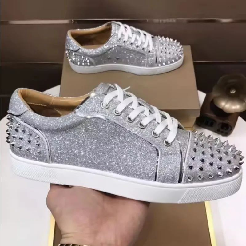 Luxury Men's Stud Shoes 2026 Brand Designer Couple Shoes Stylish Diamond-Encrusted Natural Leather Low-Top Platform Sneakers
Luxury Men's Stud Shoes 2026 Brand Designer Couple Shoes Stylish Diamond-Encrusted Natural Leather Low-Top Platform Sneakers