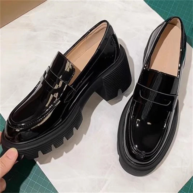 Patent Leather Shoes for Womens Round Toes Chunky High Heels Shallow Tacones Female Loafers Sewing Lines Chassure Femme Solid
Patent Leather Shoes for Womens Round Toes Chunky High Heels Shallow Tacones Female Loafers Sewing Lines Chassure Femme Solid