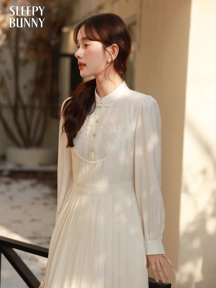 Elegant Lace Button Pleated Dress Women Vintage Midi Dress Spring Autumn Long Sleeve Slim Chiffon Dress Chinese-Inspired Details
Elegant Lace Button Pleated Dress Women Vintage Midi Dress Spring Autumn Long Sleeve Slim Chiffon Dress Chinese-Inspired Details