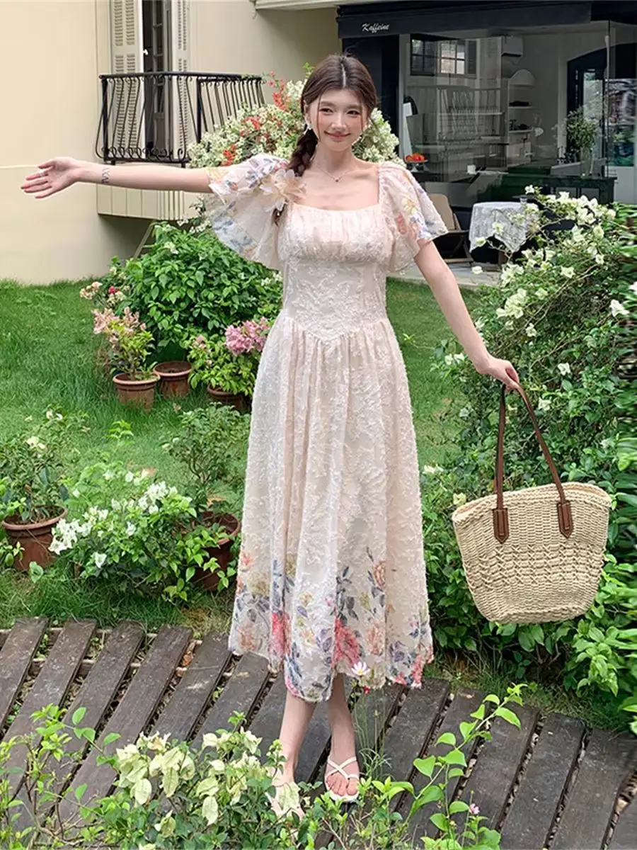 High Quality Chiffon Embroidered Print Square-Necked Summer Dress For Women Fashion Vacation Flying Sleeve Slimming Midi Dress
High Quality Chiffon Embroidered Print Square-Necked Summer Dress For Women Fashion Vacation Flying Sleeve Slimming Midi Dress