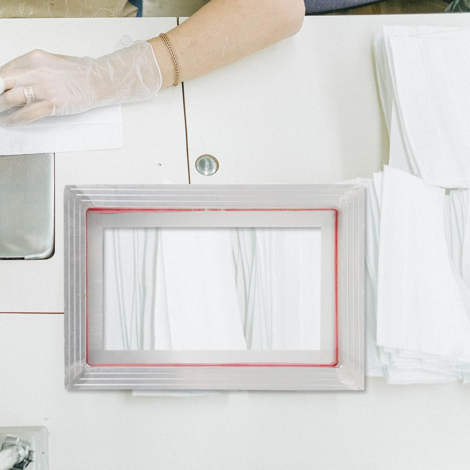 Lightweight Aluminum Alloy Screen Printing Frame Portable Durable Screen Silk Frame for DIY Printing on T Shirts Canvas and More
Lightweight Aluminum Alloy Screen Printing Frame Portable Durable Screen Silk Frame for DIY Printing on T Shirts Canvas and More