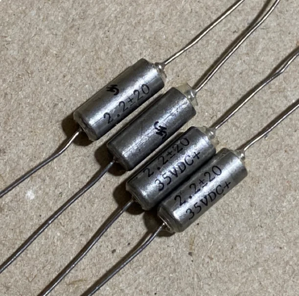 20pcs/lot Original American 35V 2.2UF GE 5x12mm Axial Gold Sealed Tantalum Capacitor free shipping
20pcs/lot Original American 35V 2.2UF GE 5x12mm Axial Gold Sealed Tantalum Capacitor free shipping
