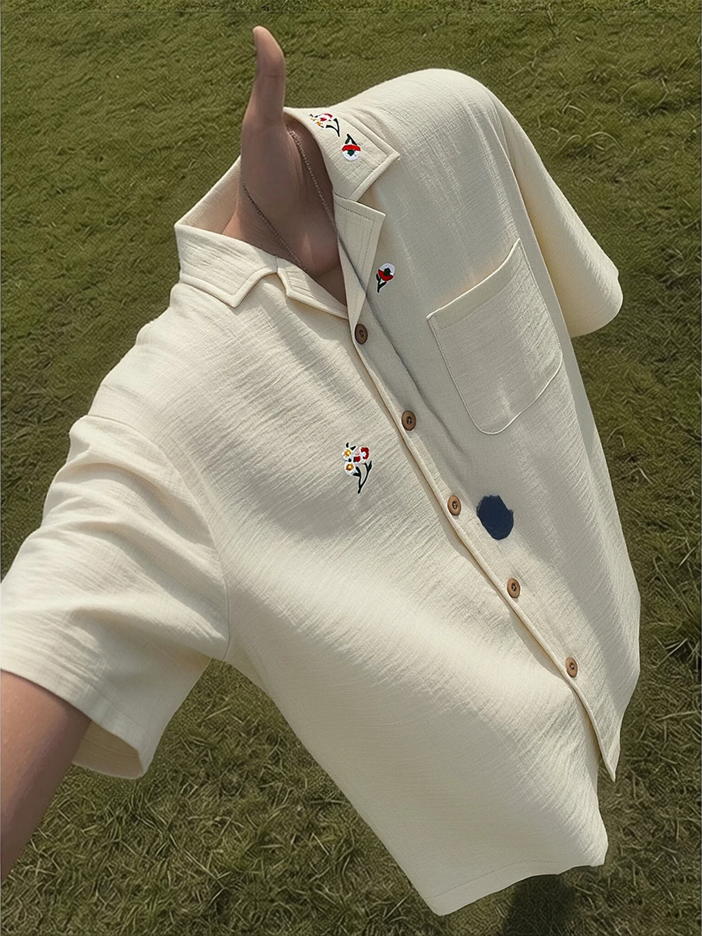 Millet White Embroidered Cotton Linen Short Sleeve Shirt Men Summer Thin Ice Silk T Shirt Cuban Collar Sun Protection Coat
Millet White Embroidered Cotton Linen Short Sleeve Shirt Men Summer Thin Ice Silk T Shirt Cuban Collar Sun Protection Coat