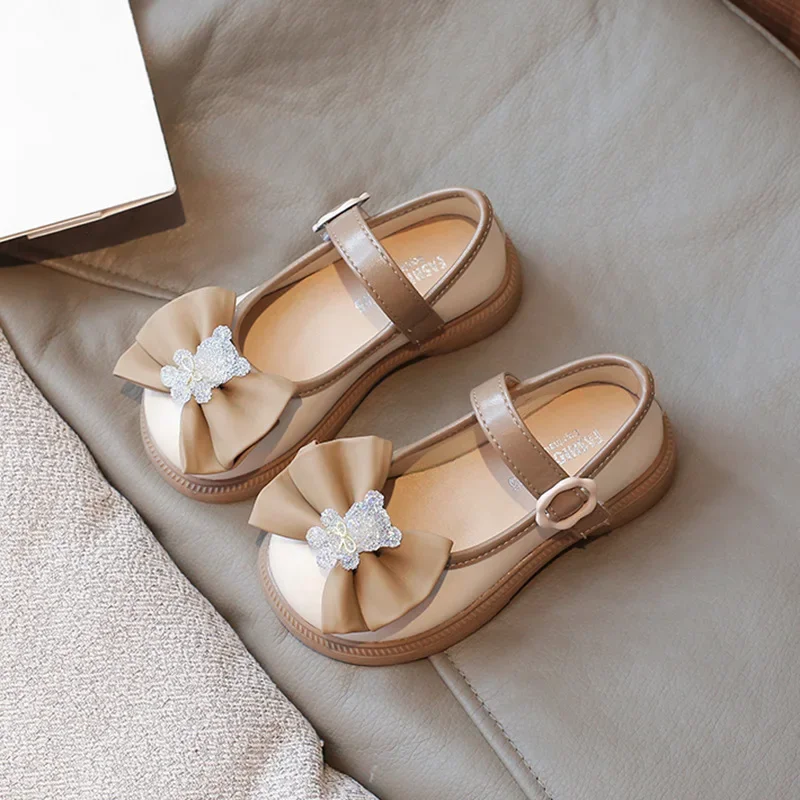 2024 Girl Leather Shoes Mary Jane Spring Autumn Kids Princess Bear Bowknot Dress Shoes Fashion Elegant Children's Flats Non-slip
2024 Girl Leather Shoes Mary Jane Spring Autumn Kids Princess Bear Bowknot Dress Shoes Fashion Elegant Children's Flats Non-slip