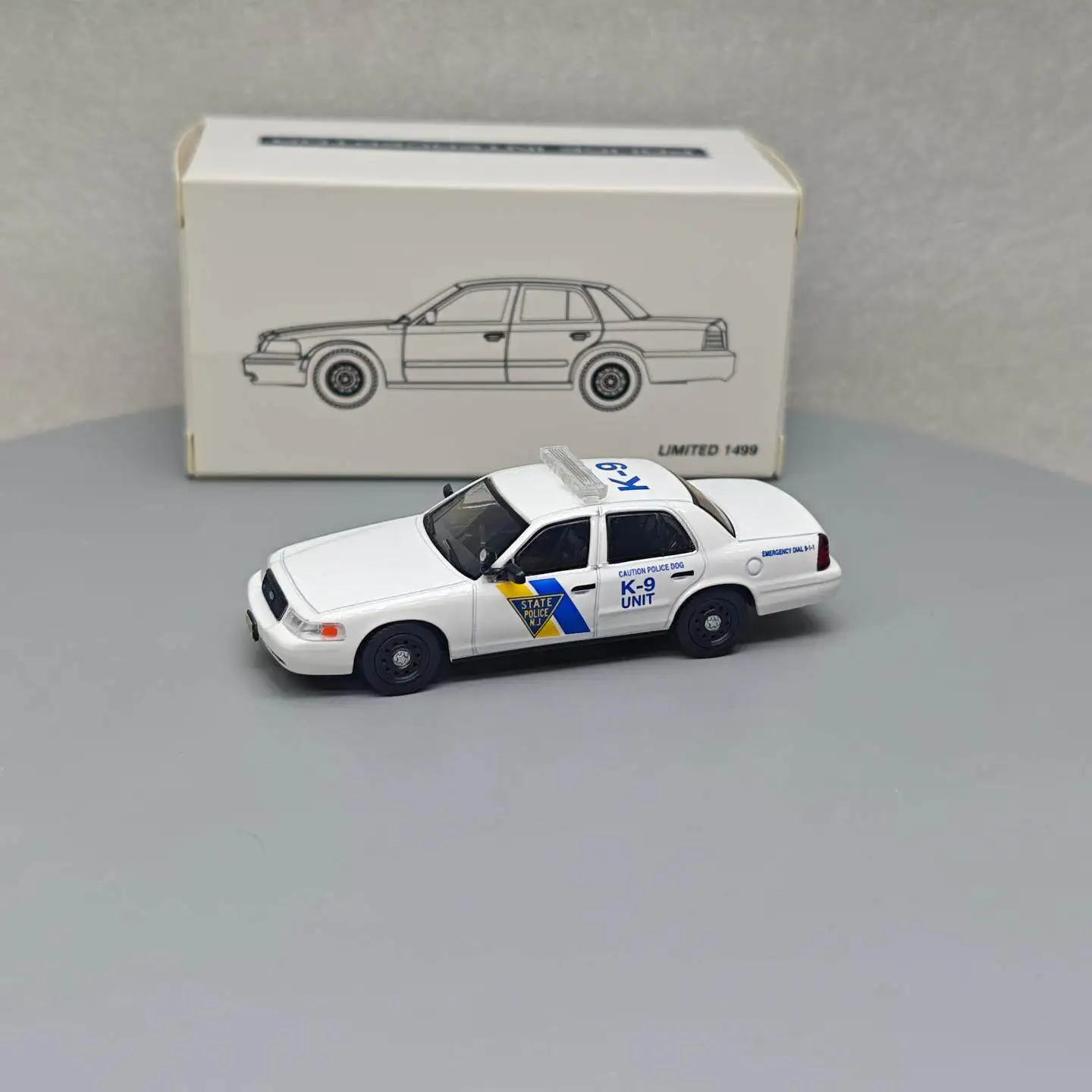596 1:64 Crown Victoria NJ Police 109 Diecast Alloy Car Model Collectible Gift
596 1:64 Crown Victoria NJ Police 109 Diecast Alloy Car Model Collectible Gift