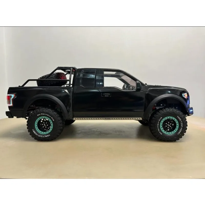 Rear Bed Roll Bar For KM F150 RC Crawler, Stainless Steel With Matte Coating, Pre-Drilled Holes For Spare Tire & Recovery Plates
Rear Bed Roll Bar For KM F150 RC Crawler, Stainless Steel With Matte Coating, Pre-Drilled Holes For Spare Tire & Recovery Plates