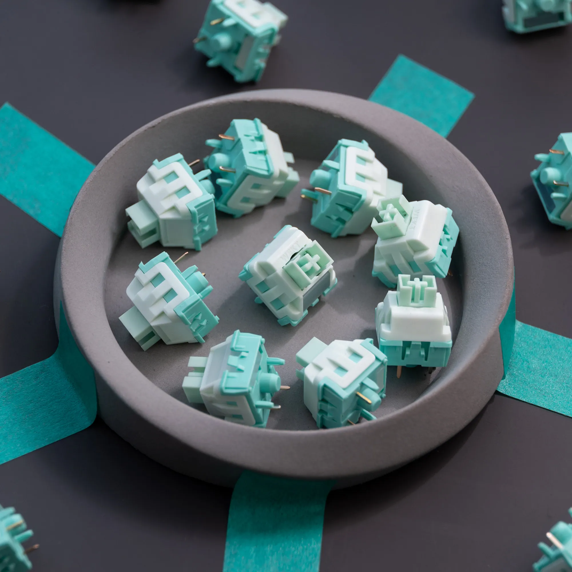 XCJZ NAFU LUCY R5T 37.5g Silent Linear RGB Switch 5PIN - Custom Hot-Swap for Mechanical Keyboards
XCJZ NAFU LUCY R5T 37.5g Silent Linear RGB Switch 5PIN - Custom Hot-Swap for Mechanical Keyboards