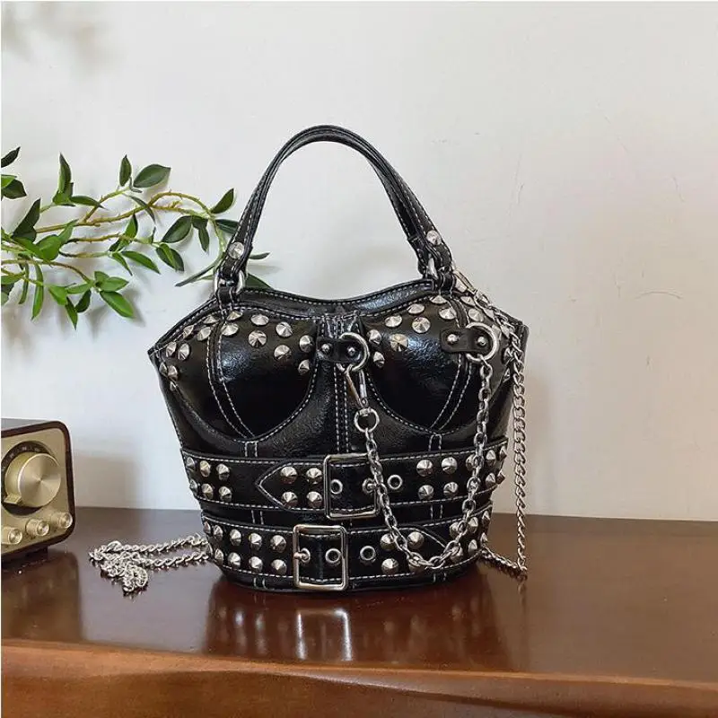 European/American Fashion Motorcycle Style Metal Rivet Decoration Handbag Personalized Bucket Type Shoulder Crossbody Bag Trendy
European/American Fashion Motorcycle Style Metal Rivet Decoration Handbag Personalized Bucket Type Shoulder Crossbody Bag Trendy