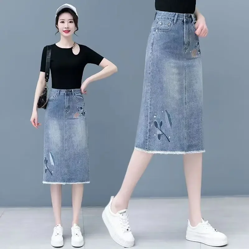 Blue Embroidery Female Jeans Skirts Y2k Vintage Harajuku Streetwear Korean Style Clothing High Quality Women's Denim Skirt Sales
Blue Embroidery Female Jeans Skirts Y2k Vintage Harajuku Streetwear Korean Style Clothing High Quality Women's Denim Skirt Sales