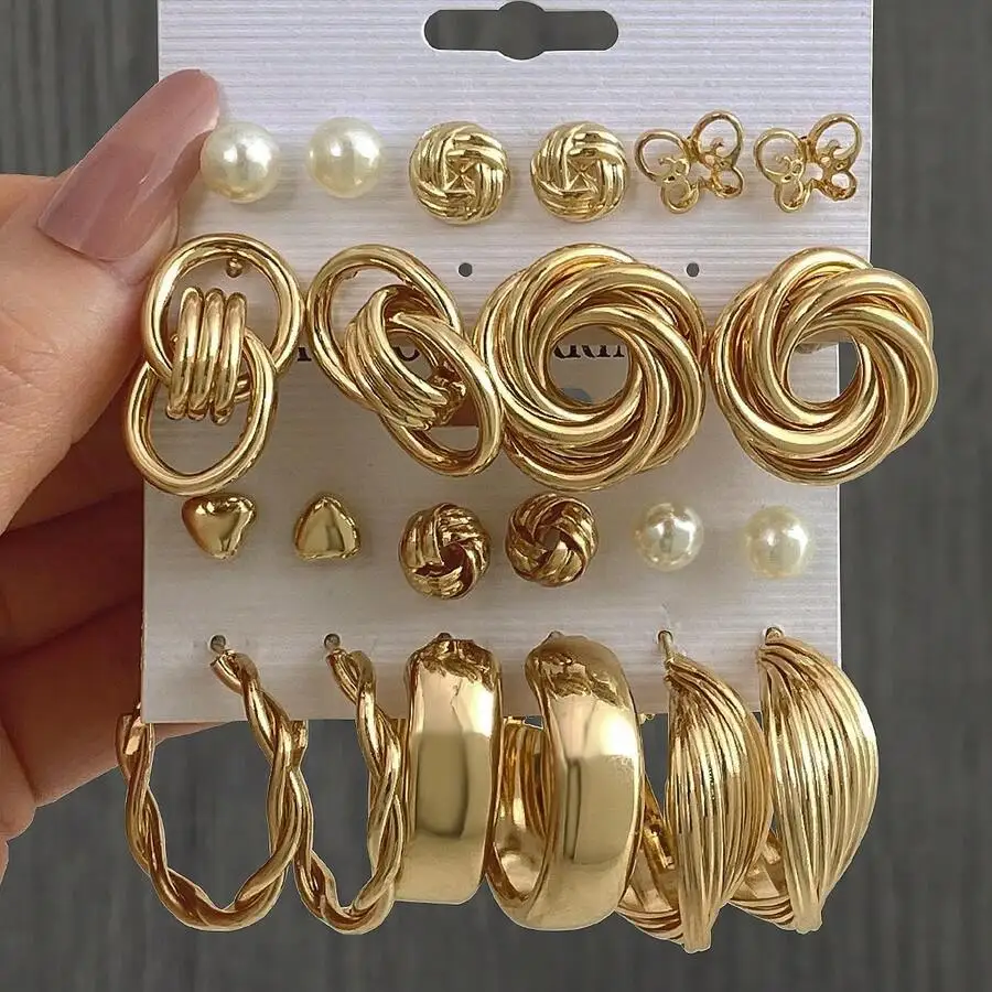 22 Pieces Gold Tone Alloy Earring Set With Faux Pearls And Geometric Designs
22 Pieces Gold Tone Alloy Earring Set With Faux Pearls And Geometric Designs