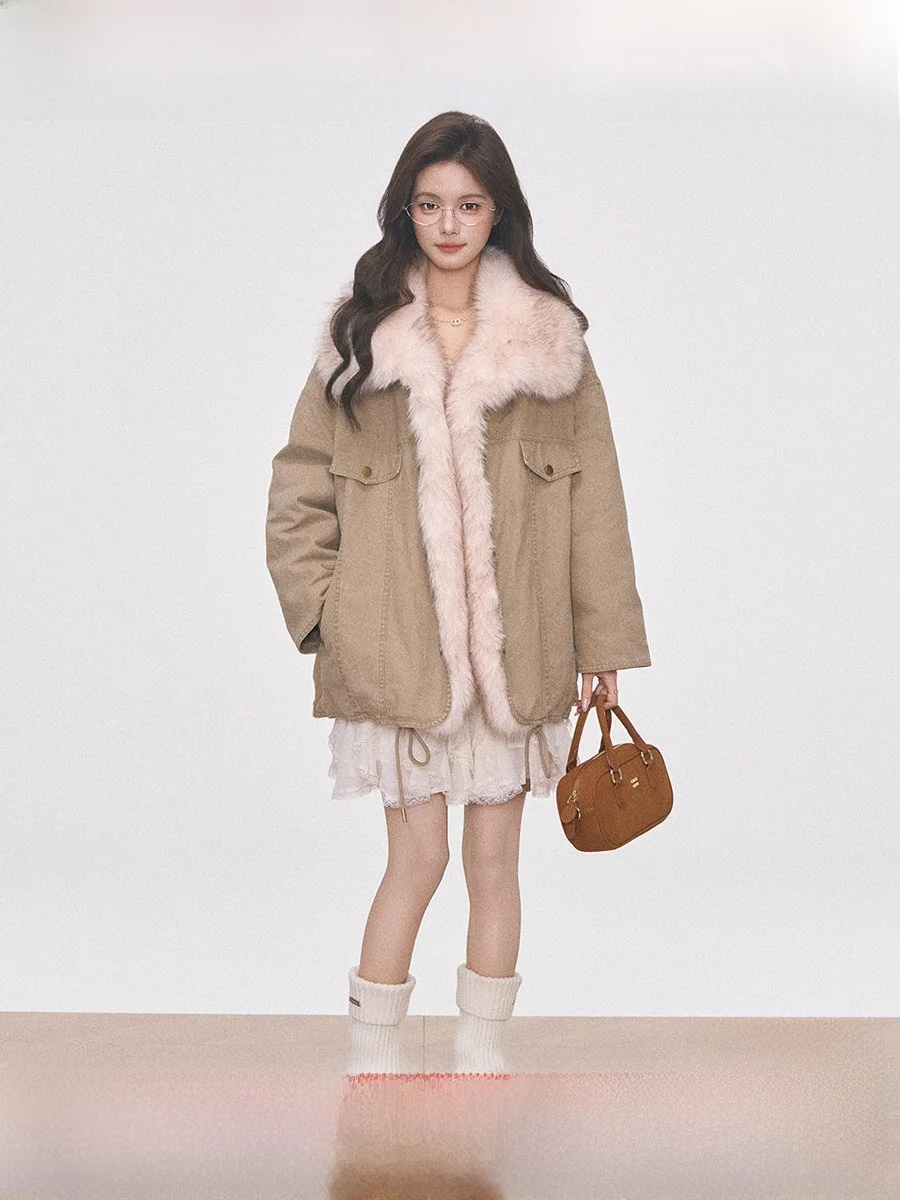 Женская утепленная куртка-пальто Waable Workwear с вставками из искусственного меха, прямого кроя, в корейском стиле, с хлопковым наполнителем
Женская утепленная куртка-пальто Waable Workwear с вставками из искусственного меха, прямого кроя, в корейском стиле, с хлопковым наполнителем