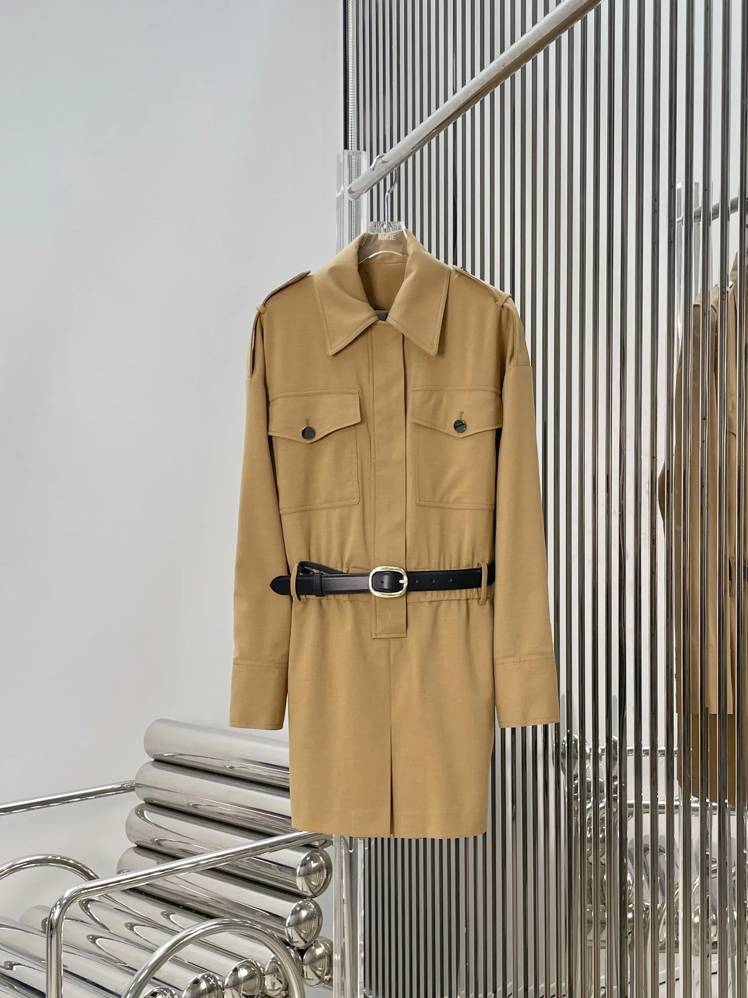 High Quality Women's Casual Fashionable All-Match Slimming Stand Collar Workwear Waist Belted One-Piece Pants Spring 2026
High Quality Women's Casual Fashionable All-Match Slimming Stand Collar Workwear Waist Belted One-Piece Pants Spring 2026