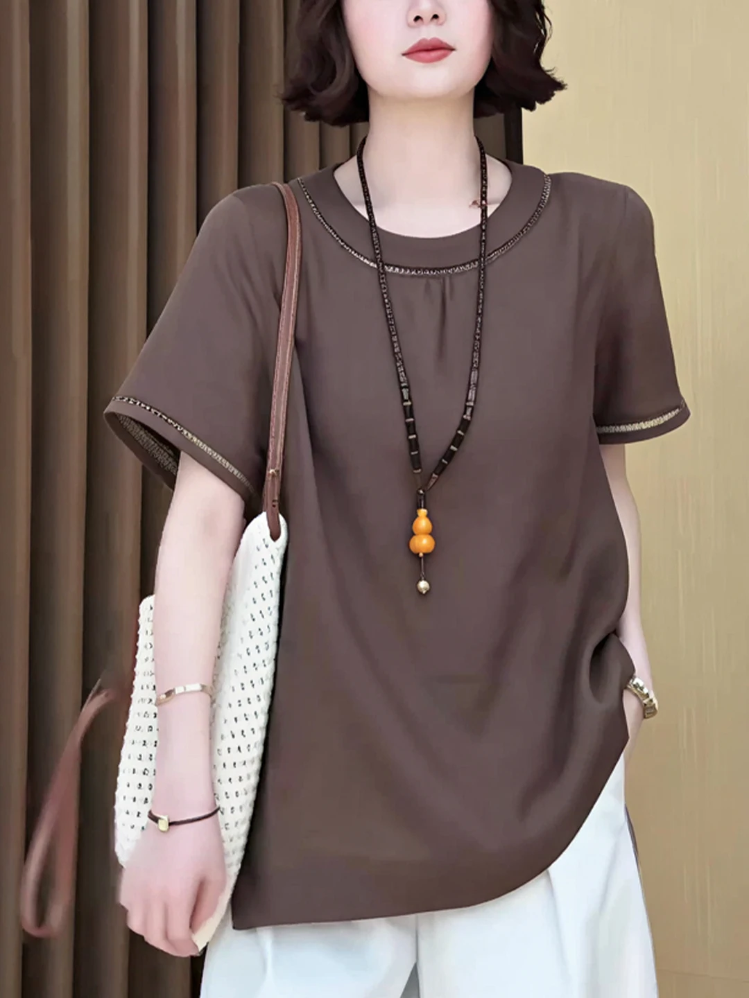 Laid-back Retro Fashion Coffee Short Sleeve Loose round Neck Shirt Women's Summer Stylish Versatile Top Korean Style Casual Wear
Laid-back Retro Fashion Coffee Short Sleeve Loose round Neck Shirt Women's Summer Stylish Versatile Top Korean Style Casual Wear