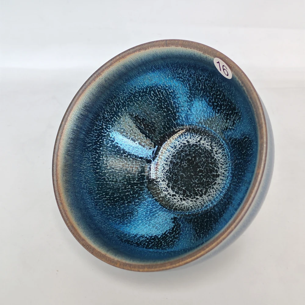 Jianzhan 150 мл чашка для чая Tenmokus с великолепной синей глазурью Керамическая чаша для чая ручной работы Термостойкая сохраняет тепло Натуральная глина Рудная глазурь
Jianzhan 150 мл чашка для чая Tenmokus с великолепной синей глазурью Керамическая чаша для чая ручной работы Термостойкая сохраняет тепло Натуральная глина Рудная глазурь