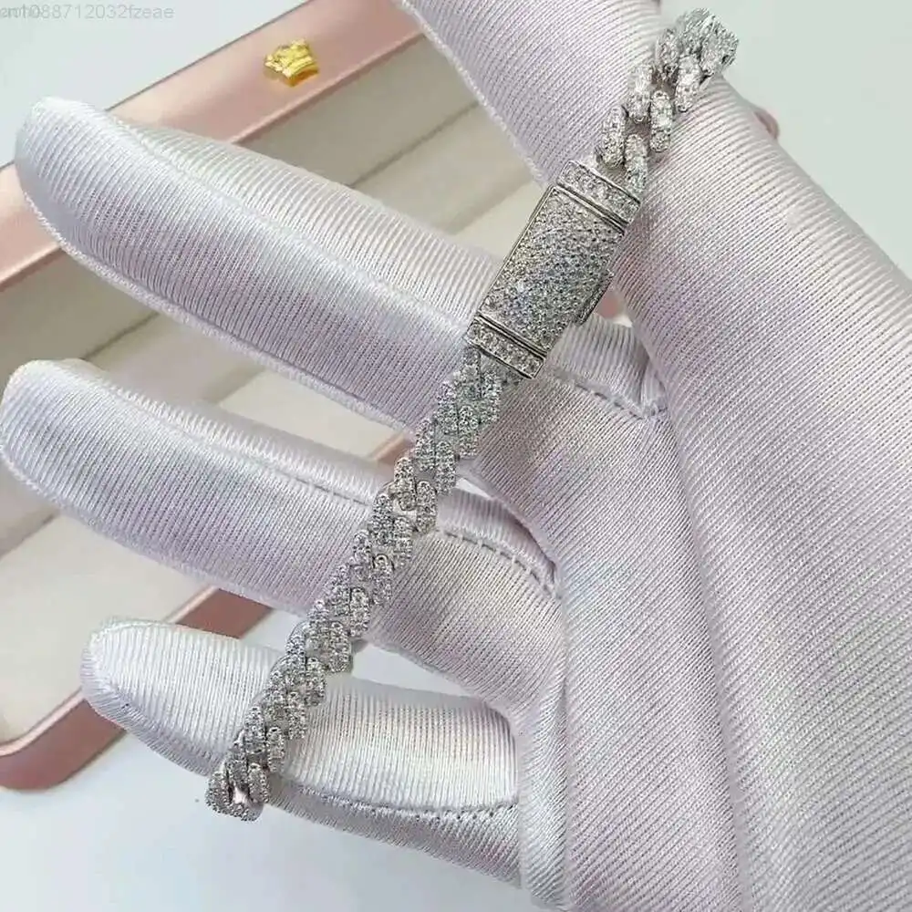 Width 6mm 925 Sterling Silver Vvs Moissanite Diamonds White Gold Plated Cuban Link Chains Bracelet
Width 6mm 925 Sterling Silver Vvs Moissanite Diamonds White Gold Plated Cuban Link Chains Bracelet