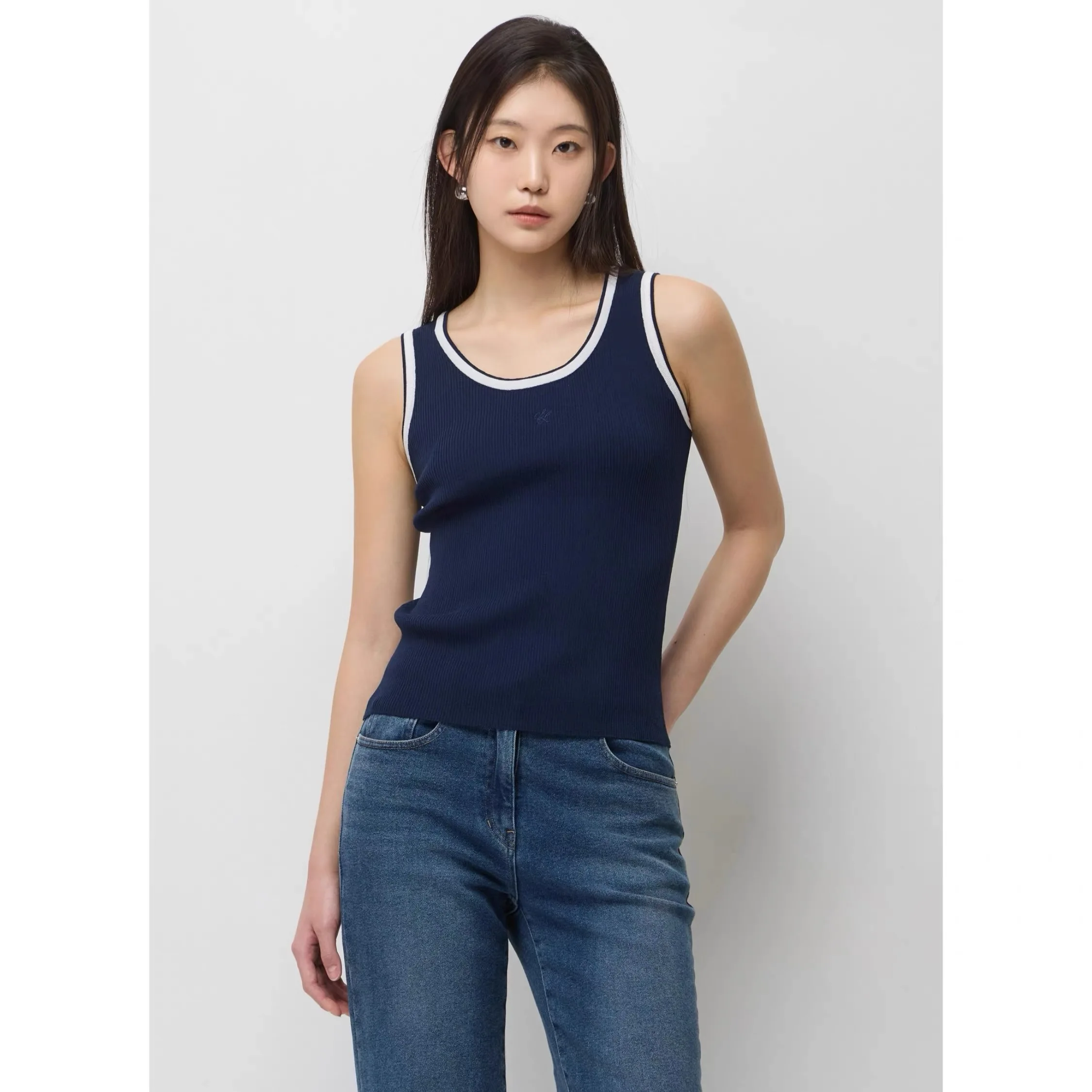 Commuter Style Lemon Cheese Knitted Vest Elastic Slim Fit Three Colors Simple Design Women's Fashion Spring Season Regular Sl...
Commuter Style Lemon Cheese Knitted Vest Elastic Slim Fit Three Colors Simple Design Women's Fashion Spring Season Regular Sl...