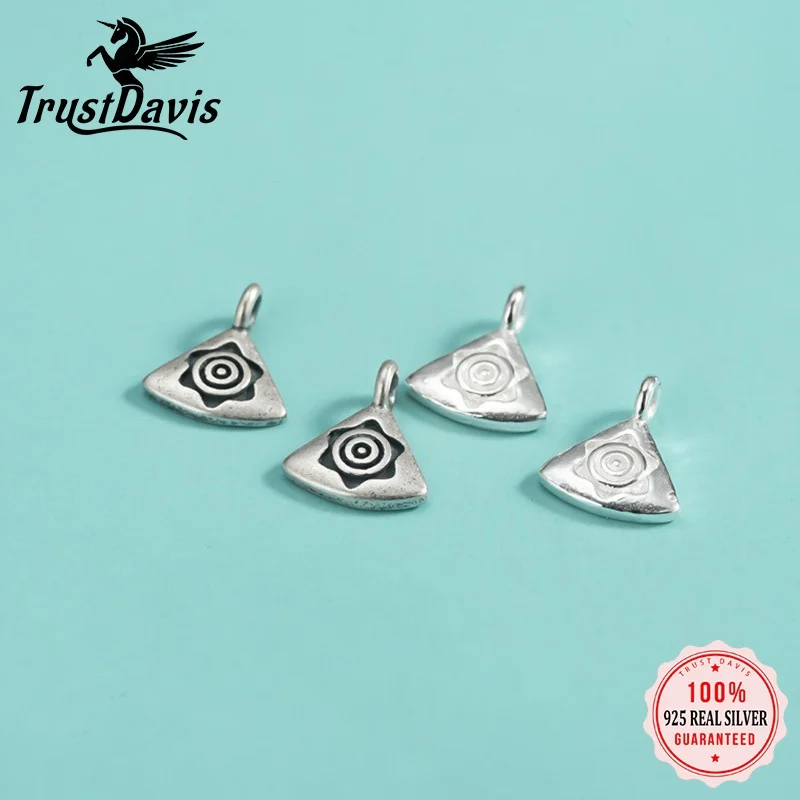 TrustDavis 925 Sterling Silver Triangle Sun Bead Charm Pendant DIY Jewelry Making Accessories for Bracelets Necklaces DZ1883
TrustDavis 925 Sterling Silver Triangle Sun Bead Charm Pendant DIY Jewelry Making Accessories for Bracelets Necklaces DZ1883
