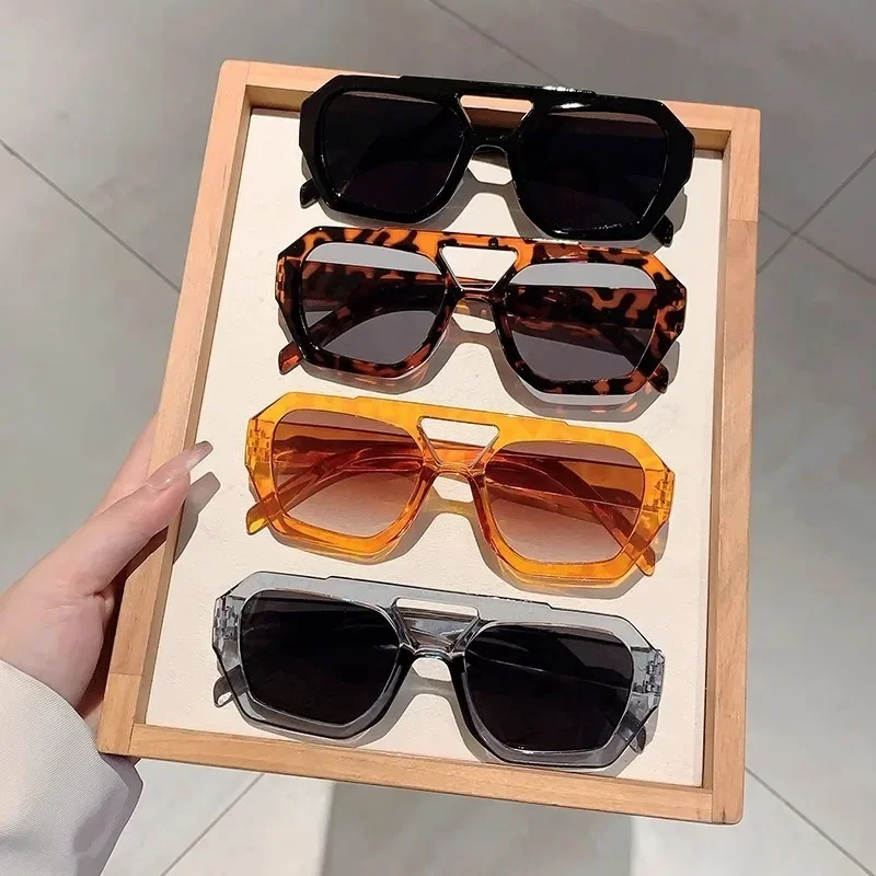 Women Brand Designer Luxury Sun Glasses Sexy Retro Cat Eye Sunglasses Female Black Vintage Fashion Ladies Eyewear Accessories
Women Brand Designer Luxury Sun Glasses Sexy Retro Cat Eye Sunglasses Female Black Vintage Fashion Ladies Eyewear Accessories