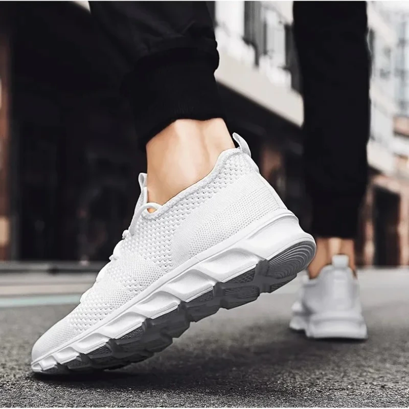 New Hot 2025 Lightweight Outdoor Mesh Breathable Soft-soled Casual Summer Multi-functional Rubber Running Shoes for Men
New Hot 2025 Lightweight Outdoor Mesh Breathable Soft-soled Casual Summer Multi-functional Rubber Running Shoes for Men