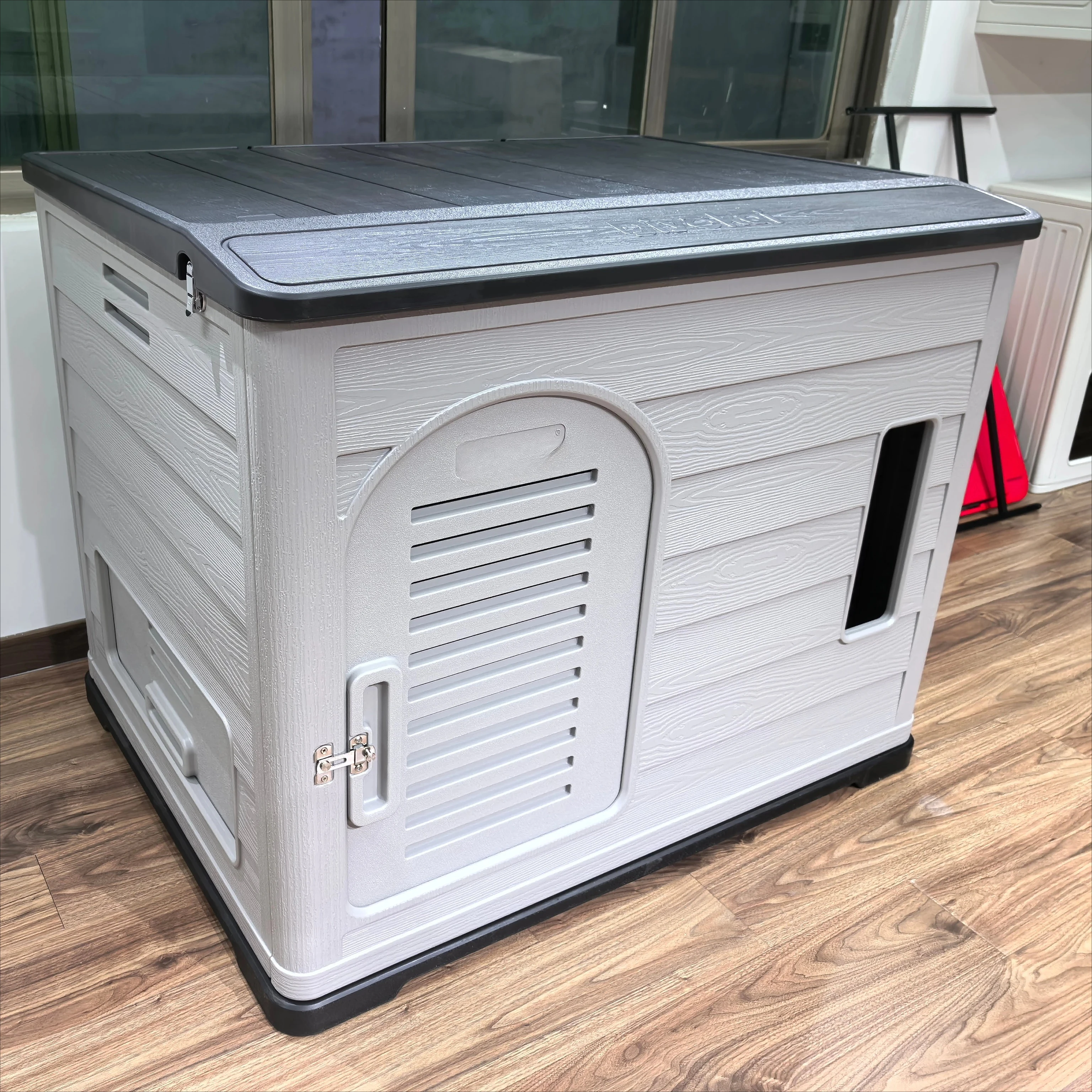 Modern Style Indoor/Outdoor Solid Pattern Large Dog Kennel Strong Plastic Furniture Button Triangle Design Dogs All Sizes
Modern Style Indoor/Outdoor Solid Pattern Large Dog Kennel Strong Plastic Furniture Button Triangle Design Dogs All Sizes