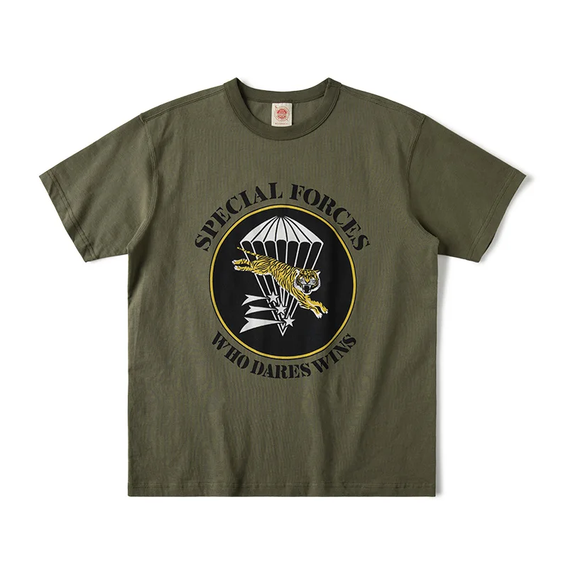 Heavyweight casual round-neck T-shirt for men with vintage American-style loose tiger-patterned parachute print cotton T-shirt
Heavyweight casual round-neck T-shirt for men with vintage American-style loose tiger-patterned parachute print cotton T-shirt