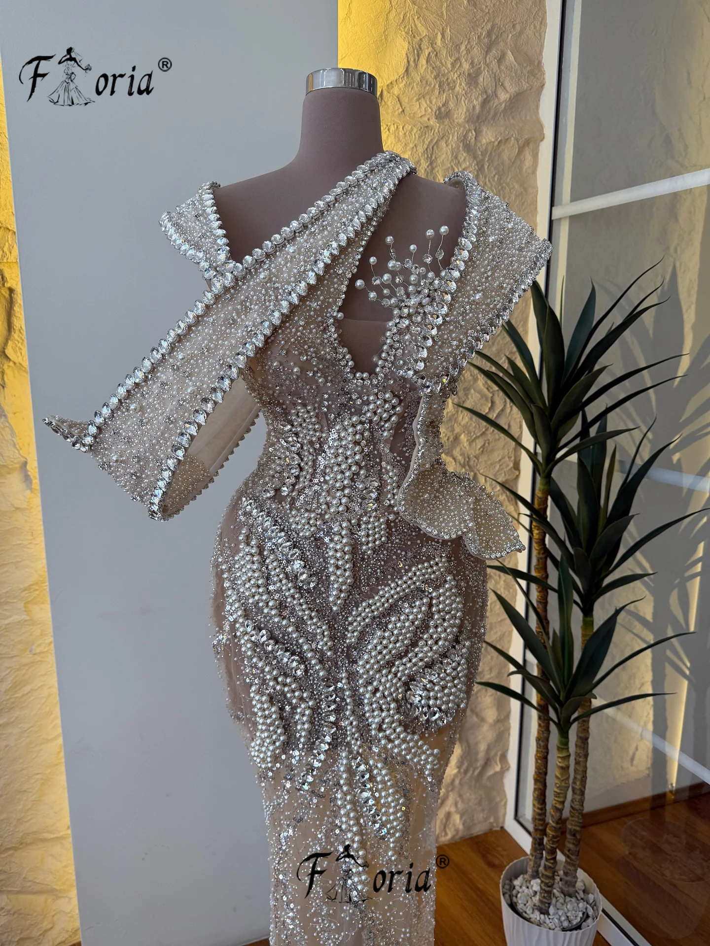 Великолепное вечернее платье русалки с жемчугом и бисером от кутюр с кристаллами телесного цвета, свадебные платья знаменитостей Robe de Soiree, элегантное платье Vestidos Gala
Великолепное вечернее платье русалки с жемчугом и бисером от кутюр с кристаллами телесного цвета, свадебные платья знаменитостей Robe de Soiree, элегантное платье Vestidos Gala