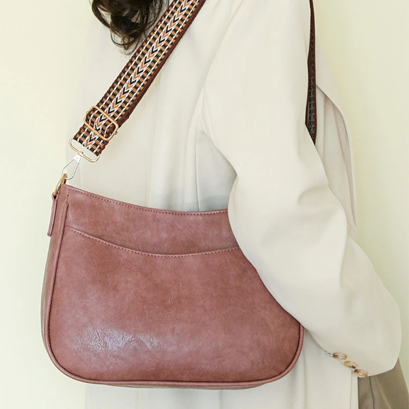 Retro Women's Shoulder Bag Stylish Crossbody Bag Women's Wide Strap Tote Bags PU Leather Shoulder Bag High-capacity
Retro Women's Shoulder Bag Stylish Crossbody Bag Women's Wide Strap Tote Bags PU Leather Shoulder Bag High-capacity