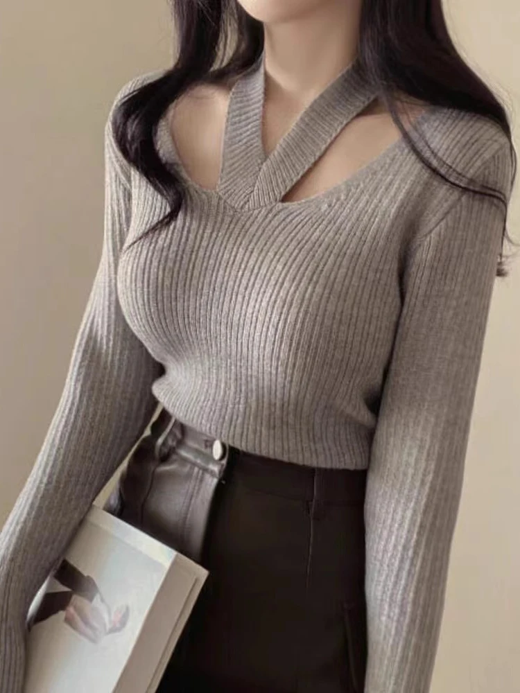 2024 Korean Spring Halter Sexy Women Sweater Long Sleeve Jumpers Female Slim Knitted Bottoming Pullovers Casual Sweaters
2024 Korean Spring Halter Sexy Women Sweater Long Sleeve Jumpers Female Slim Knitted Bottoming Pullovers Casual Sweaters