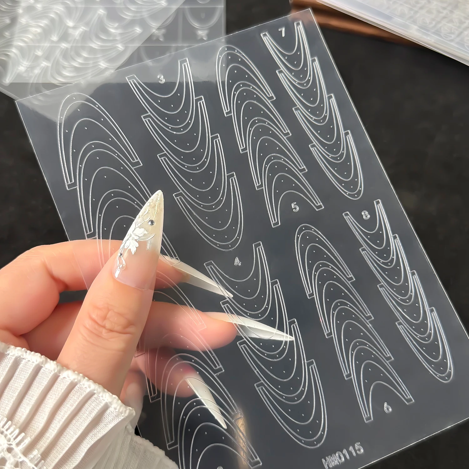 1pcs Hollow Out French Nail Art Stencils Stickers 3D Clear Spray-painted Star Heart Flower Butterfly Bow Nail Decals Template#TD
1pcs Hollow Out French Nail Art Stencils Stickers 3D Clear Spray-painted Star Heart Flower Butterfly Bow Nail Decals Template#TD