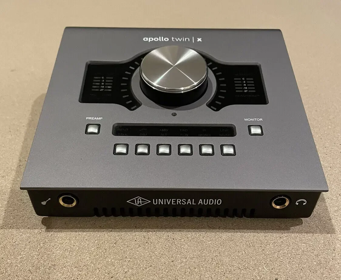 Летняя скидка 50% Универсальный аудио Apollo Twin X Duo Heritage Edition Thunderbolt 3 Audio
Летняя скидка 50% Универсальный аудио Apollo Twin X Duo Heritage Edition Thunderbolt 3 Audio