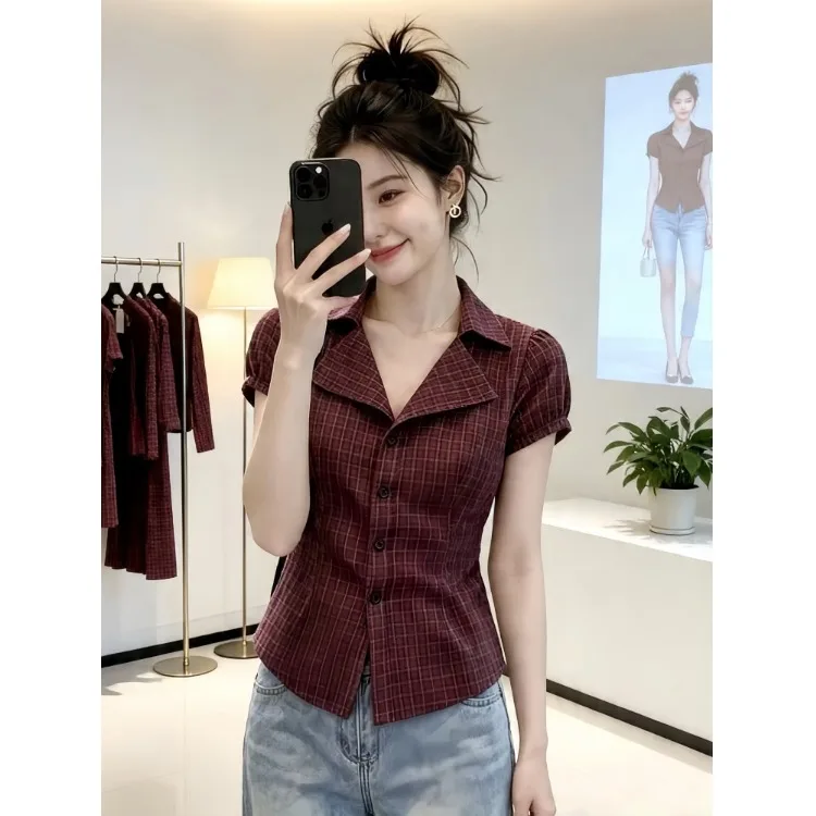 Retro Wine Red Plaid Short Sleeve Shirt Women's Design Sense Waist Cinching Turn-down Collar Korean Style Fashionable Shirt
Retro Wine Red Plaid Short Sleeve Shirt Women's Design Sense Waist Cinching Turn-down Collar Korean Style Fashionable Shirt