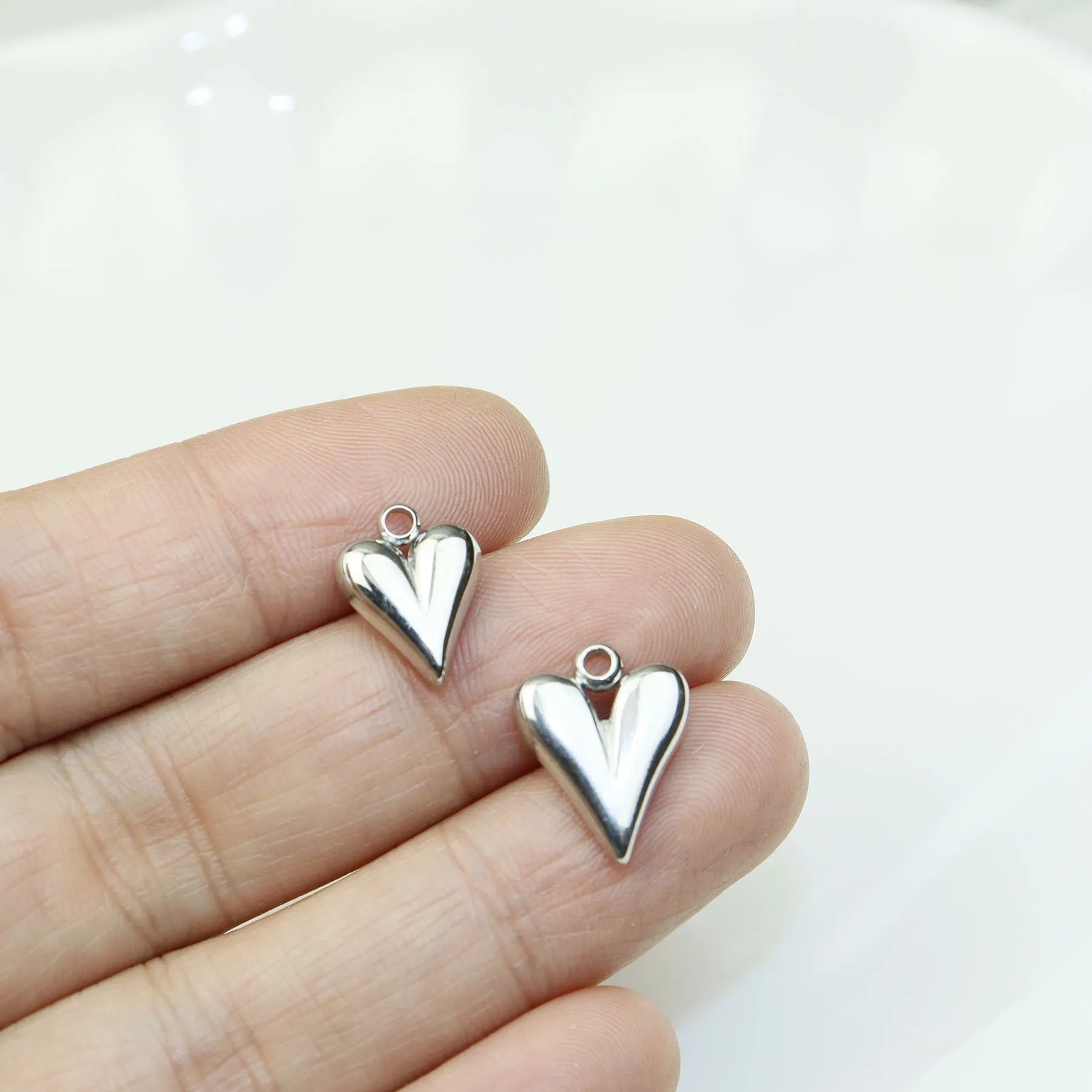 5pcs Stainless Steel Polished 3DHeart Jewelry Charms Pendant DIY Handcraft Vacuum Plate Waterproof Antiallergic 
5pcs Stainless Steel Polished 3DHeart Jewelry Charms Pendant DIY Handcraft Vacuum Plate Waterproof Antiallergic