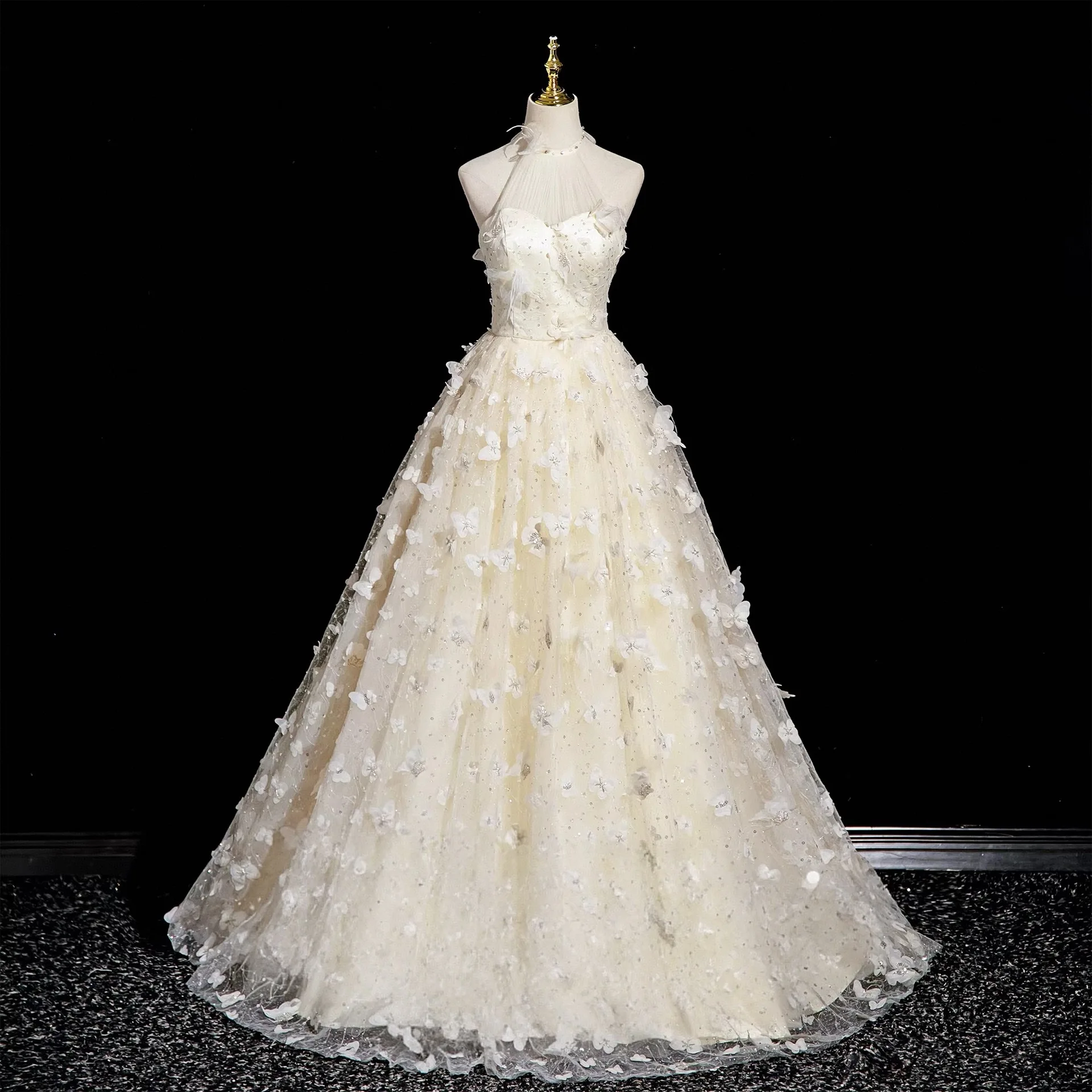 Vocal Music Art Adult Ceremony Colored Mesh 2026 Spring New Mori Style Halter Host Banquet Evening Dress
Vocal Music Art Adult Ceremony Colored Mesh 2026 Spring New Mori Style Halter Host Banquet Evening Dress