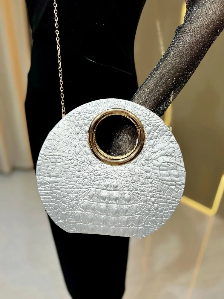 Women Alligator Pattern Round Handle Handbag Luxury Designer High Texture Leather Party Wedding Purse High Quality Lady Tote Bag
Women Alligator Pattern Round Handle Handbag Luxury Designer High Texture Leather Party Wedding Purse High Quality Lady Tote Bag