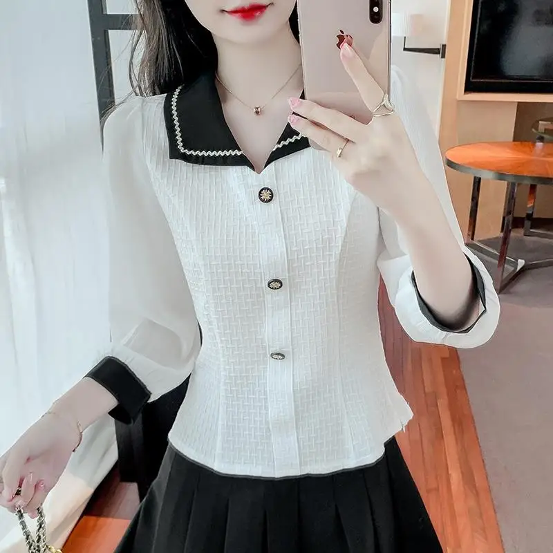 Doll collar chiffon blouse for women, autumn fashion elegant and stylish slim-fit top
Doll collar chiffon blouse for women, autumn fashion elegant and stylish slim-fit top