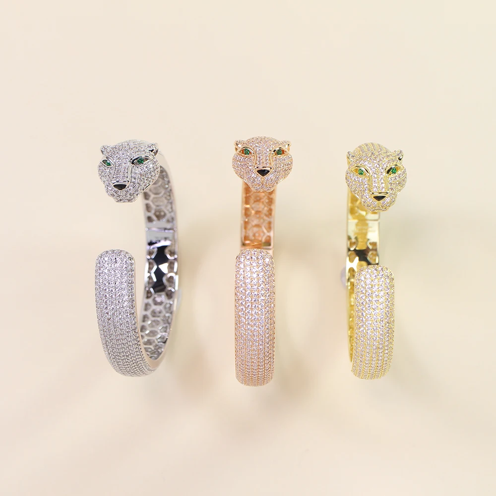 Factory Exports New Full Diamond Leopard Bracelet Fashion Jewelry Gold-plated Women's and Men's Personality Luxury Bracelet
Factory Exports New Full Diamond Leopard Bracelet Fashion Jewelry Gold-plated Women's and Men's Personality Luxury Bracelet