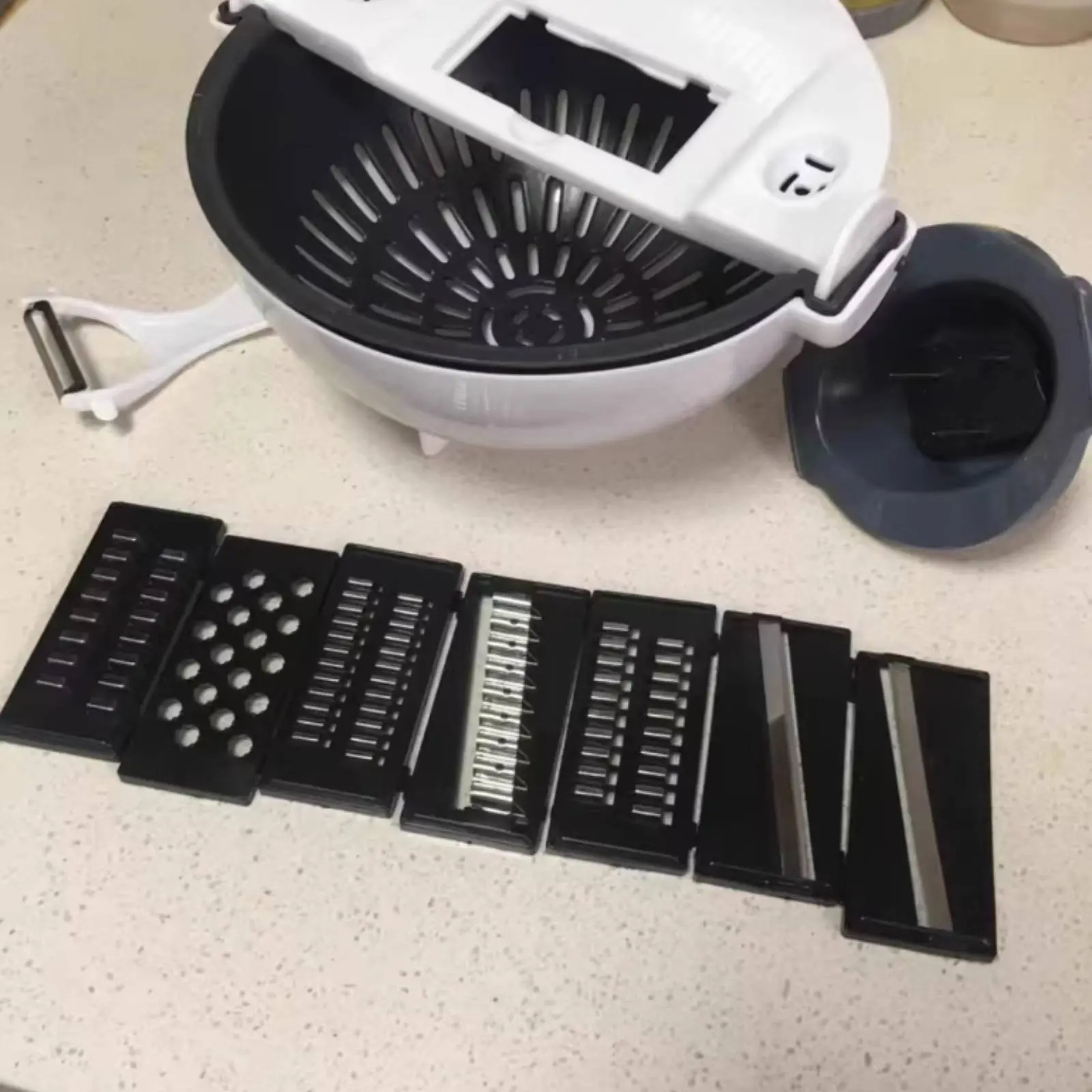 Multifunctional Vegetable Cutter Multi-Functional Mandoline Cutter with Drain Basket Salad Preparer Bowl Large Capacity
Multifunctional Vegetable Cutter Multi-Functional Mandoline Cutter with Drain Basket Salad Preparer Bowl Large Capacity