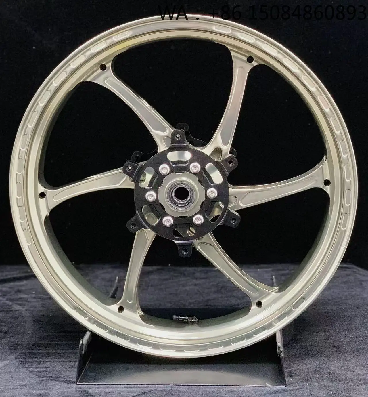 6061-T6 aluminum alloy aerospace material, motorcycle parts Anodized Forged Wheels, High Strength Structure, Off-road Street Mot
6061-T6 aluminum alloy aerospace material, motorcycle parts Anodized Forged Wheels, High Strength Structure, Off-road Street Mot