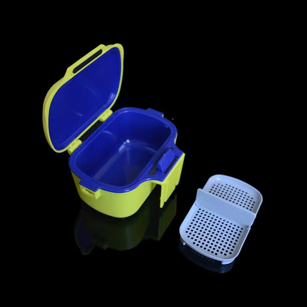 Breathable Fishing Bait Box Moisture-Retaining Baits Bucket Live Baits Box Storage Container Insulated Red Worm Tackle Box 
Breathable Fishing Bait Box Moisture-Retaining Baits Bucket Live Baits Box Storage Container Insulated Red Worm Tackle Box
