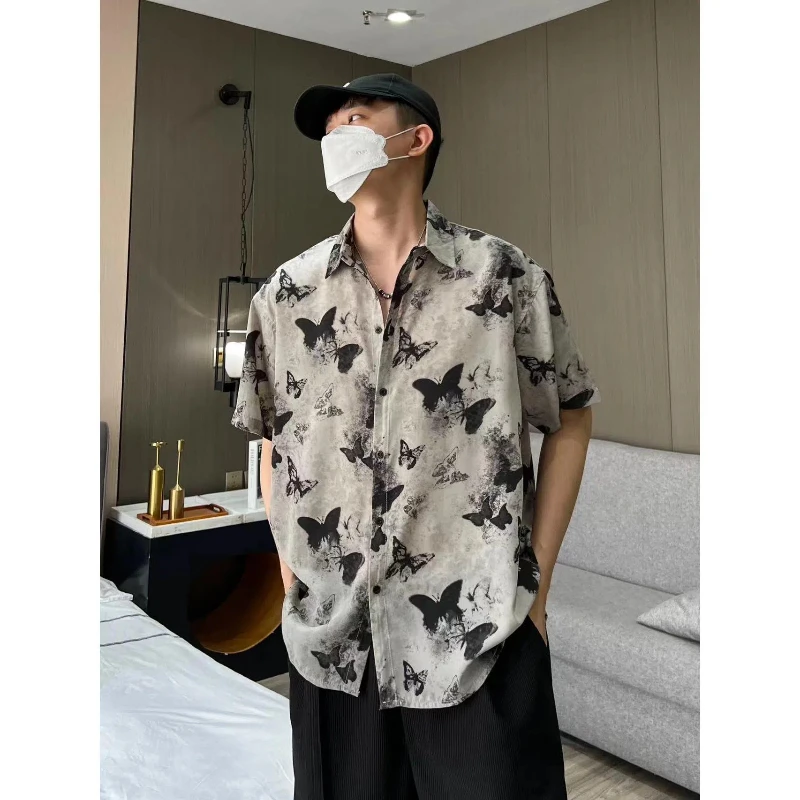 Niche Design Butterfly Printed Short-sleeved for Men's Fashion Brand Chinese Style Retro Loose Lapel Draped Full-print Shirt
Niche Design Butterfly Printed Short-sleeved for Men's Fashion Brand Chinese Style Retro Loose Lapel Draped Full-print Shirt