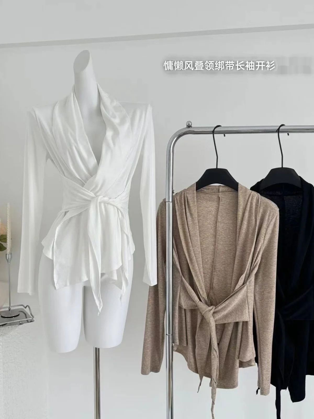 Office Lady Lace-up Long-sleeved Cardigan Women's Spring and Autumn V-neck Pleated Knitted Cardigan Fashion Female Clothes
Office Lady Lace-up Long-sleeved Cardigan Women's Spring and Autumn V-neck Pleated Knitted Cardigan Fashion Female Clothes