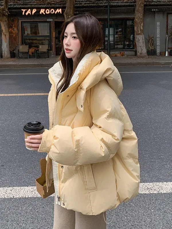 Женская зимняя утепленная короткая пуховая куртка из хлопка 2025 года, новая универсальная модель малого размера, теплая, удобная, повседневная верхняя одежда
Женская зимняя утепленная короткая пуховая куртка из хлопка 2025 года, новая универсальная модель малого размера, теплая, удобная, повседневная верхняя одежда