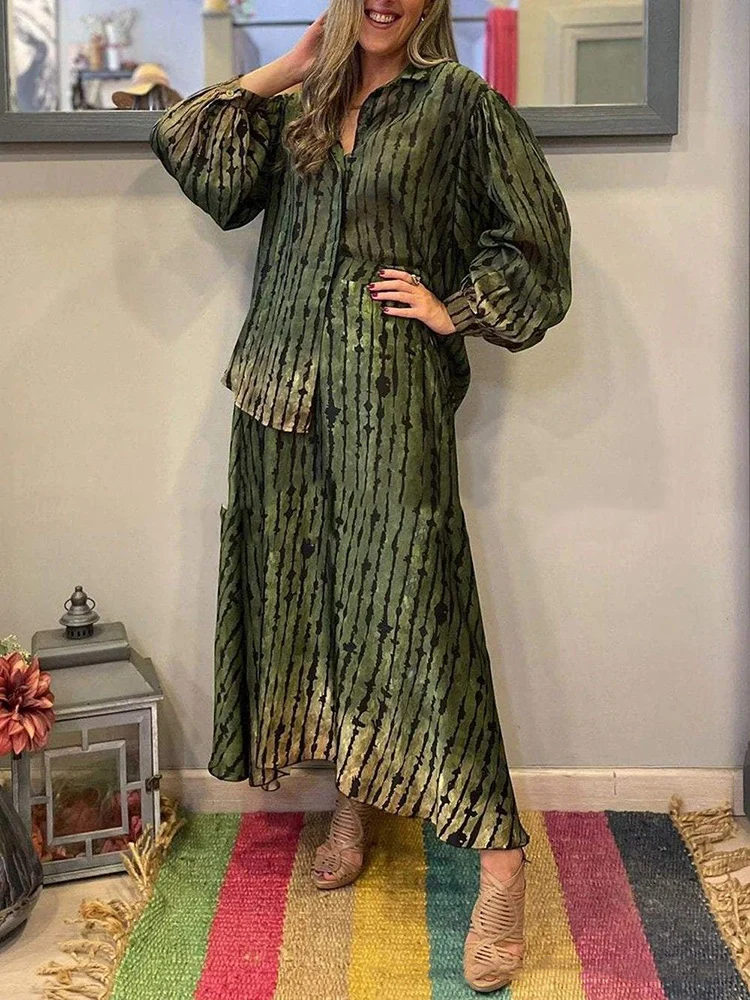 Autumn Women's Long Sleeve Casual Style Polyester Material 2024 New Fashion Collar Loose Printed Top Loose Long Skirt Set
Autumn Women's Long Sleeve Casual Style Polyester Material 2024 New Fashion Collar Loose Printed Top Loose Long Skirt Set