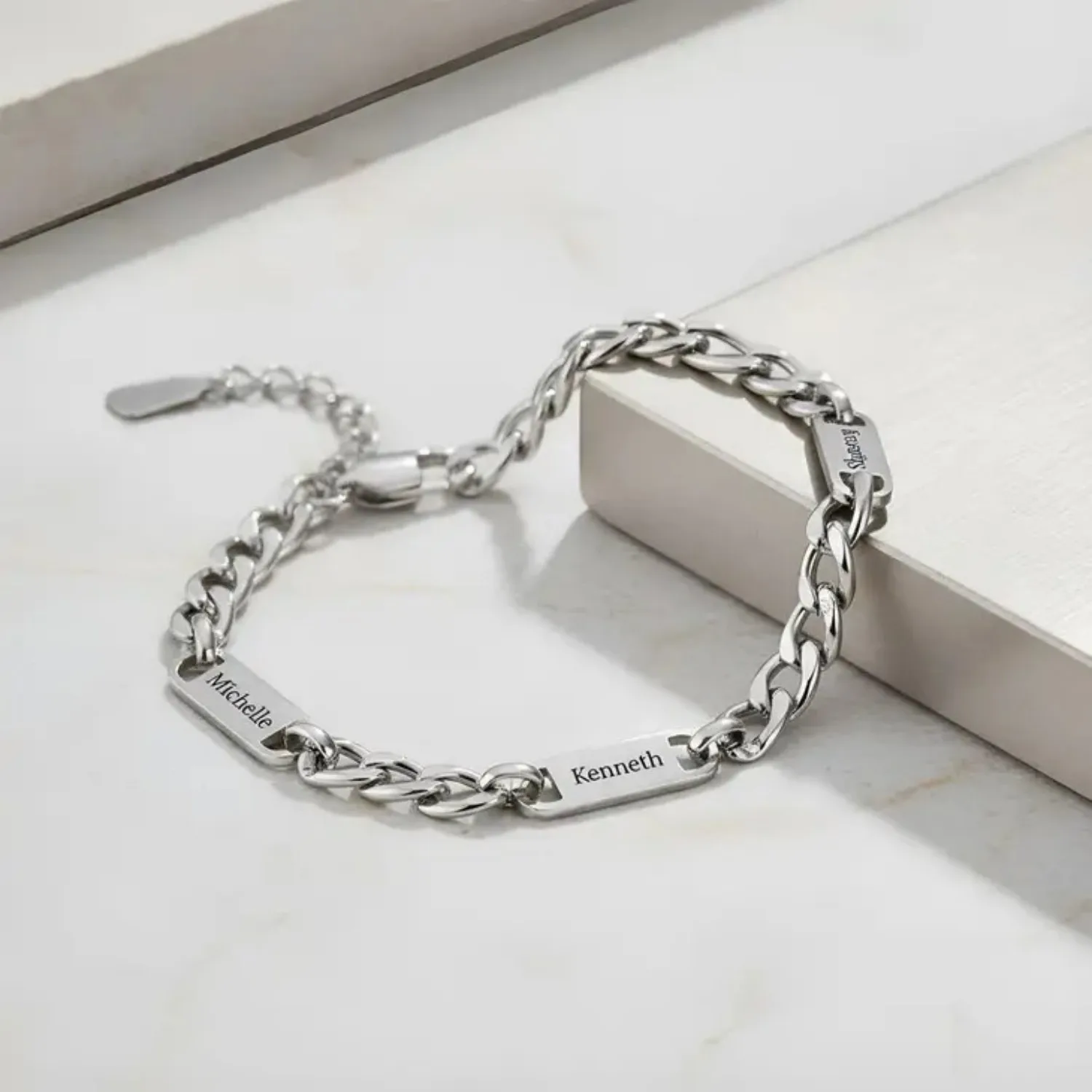 Men’s Personalized Bracelet with Multiple Name Plate Custom Stainless steel Bracelet Cuban Chain Jewelry for Fathers Day Gift
Men’s Personalized Bracelet with Multiple Name Plate Custom Stainless steel Bracelet Cuban Chain Jewelry for Fathers Day Gift