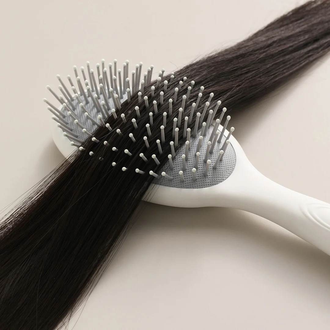 Портативная расческа с воздушной подушкой, расческа для выпрямления волос без спутывания, домашний массажер для кожи головы, не повреждающий волосы, ручная расческа с воздушной подушкой.
Портативная расческа с воздушной подушкой, расческа для выпрямления волос без спутывания, домашний массажер для кожи головы, не повреждающий волосы, ручная расческа с воздушной подушкой.