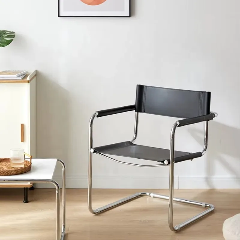 Modern Luxury Dining Chairs Saddle Leather Armchair Metal Frame Accent Chair for Villa Apartment Cafe
Modern Luxury Dining Chairs Saddle Leather Armchair Metal Frame Accent Chair for Villa Apartment Cafe