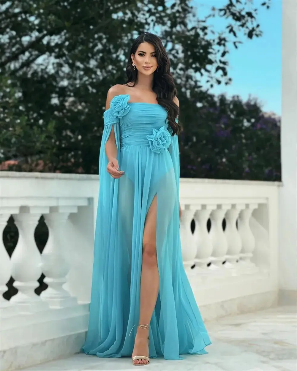 Strapless Sleeve Boat Neck Chiffon Prom Dresses With Slit Flowers Ribbons Wedding Dress Pleated Floor Length Evening Party Gown
Strapless Sleeve Boat Neck Chiffon Prom Dresses With Slit Flowers Ribbons Wedding Dress Pleated Floor Length Evening Party Gown