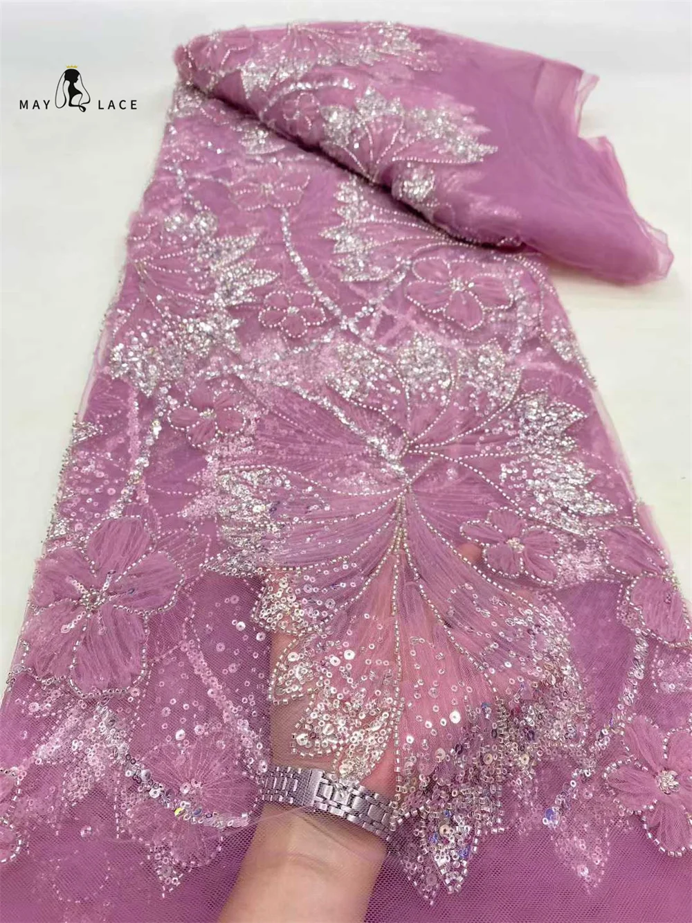 Popular Hot Sale African Sequins Beaded Lace Fabric 2025 High Quality Nigerian Wedding Embroidery French Sewing For Women Dress
Popular Hot Sale African Sequins Beaded Lace Fabric 2025 High Quality Nigerian Wedding Embroidery French Sewing For Women Dress